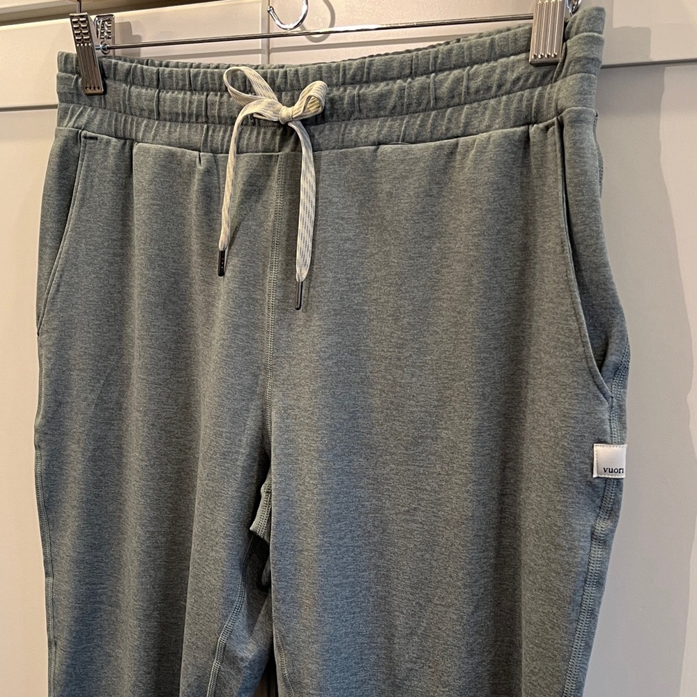 NWOT Womens Vuori Performance Jogger Pants - Picture 3 of 4